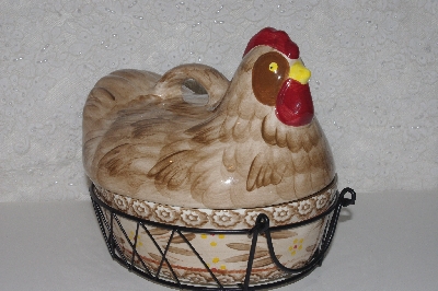 +MBAMG #00016-0182  "Temtations Old World 1.5 Qt Covered Rooster Baker"