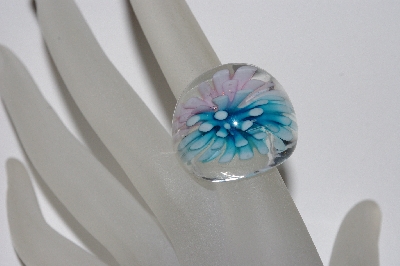 +MBAAC #01-9521  "Floral Art Glass Ring"