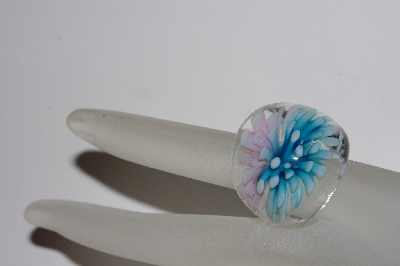 +MBAAC #01-9521  "Floral Art Glass Ring"