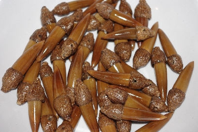 +MBAAC #02-07  "Set Of 40 Capped Valley Acorn Beads"