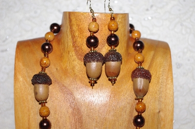 +MBAAC #02-9848  "White Oak Acorn Beads & Brown Bead Necklace & Earring Set"