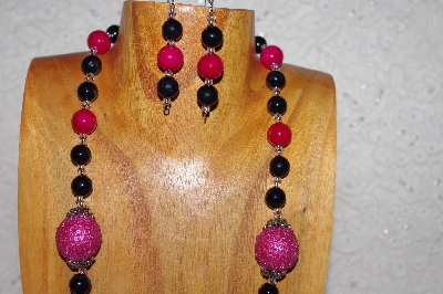 +MBAAC #02-9878  "Pink Seed Bead Cluster Beads, Rose & Black Bead Necklace & Earring Set"