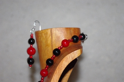 +MBAAC #02-9888  "Pearl White Seed Bead Cluster Beads, Red & Black Bead Necklace & Earring Set"