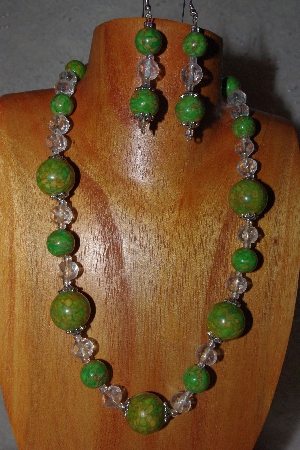 +MBAAC #03-0117  "One Of A Kind Green & Clear Bead Necklace & Earring Set"