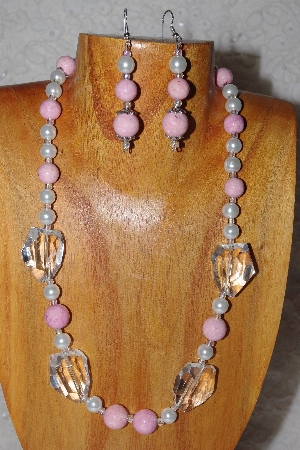 +MBAAC #03-0196  "One Of A Kind Pink,White & Clear Glass Bead Necklace & Earring Set"