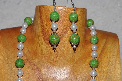 +MBAAC #03-0214  "One Of A Kind Green,White & Clear Glass Bead Necklace & Earring Set"