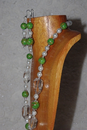 +MBAAC #03-0214  "One Of A Kind Green,White & Clear Glass Bead Necklace & Earring Set"