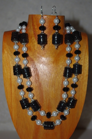+MBADS #001-585  "Black & White bead Tow Strand Necklace & Earring Set"