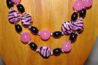 +MBADS #001-590  "Pink & Black Bead Double Strand Necklace & Earring Set"