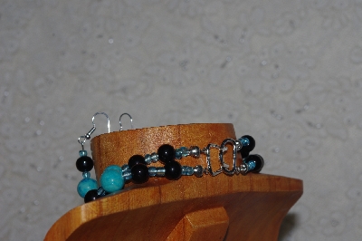 +MBADS #04-763  "Blue & Black Bead Necklace & Earring Set"