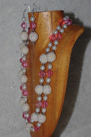 +MBADS #04-780  "Pink & White Bead Necklace & Earring Set"