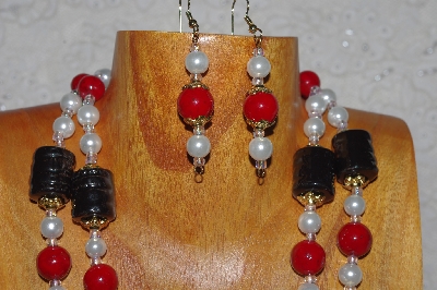 +MBADS #04-846  "Red,Black & White Bead Necklace & Earring Set"