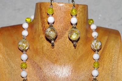 +MBADS #04-917  "Quartzite & Yellow Bead Necklace & Earring Set"