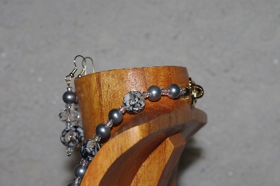 +MBADS #04-977  "Black, Clear & Grey Beads Necklace & Earring Set"