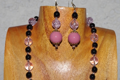 +MBADS #04-1016  "Pink & Black Bead Necklace & Earring Set"