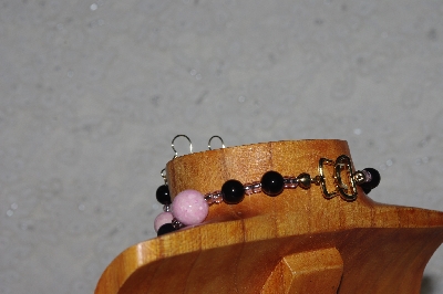 +MBADS #04-1010  "Pink & Black Bead Necklace & Earring Set"