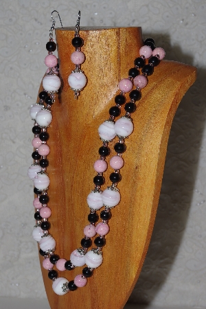 +MBADS #05-0055  "Pink & Black Bead Necklace & Earring Set"