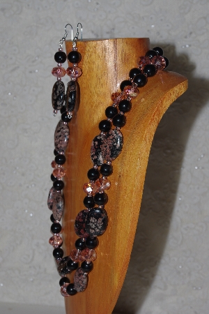 +MBADS #05-0038  "Black & Pink Bead Necklace & Earring Set"