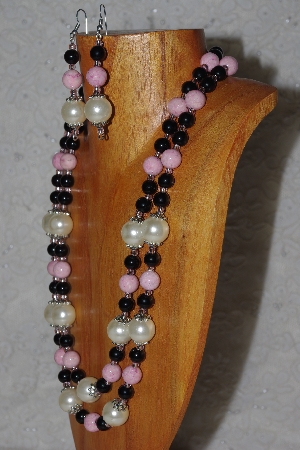 +MBADS #05-0081  "Pink,Ivory & Black Bead Necklace & Earring Set"