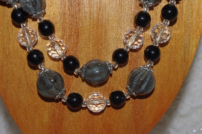 +MBADS #05-0007  "Grey, Black & Clear Bead Necklace & Earring Set"