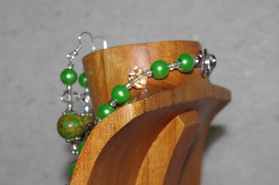 +MBASS #0003-226  "Green & Clear Bead Necklace & Earring Set"