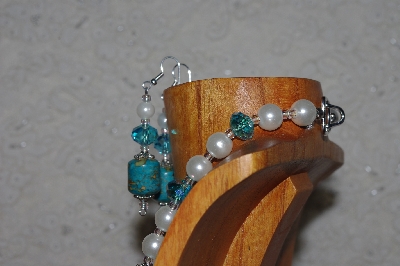 +MBASS #0003-287  "Blue & White Bead Necklace & Earring Set"