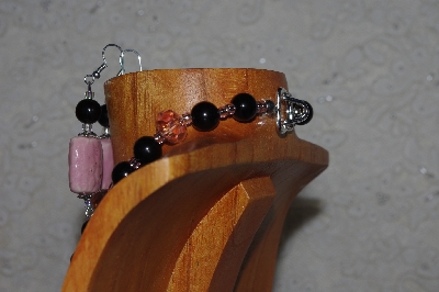 +MBASS #0003-0195  "Black & Pink Bead Necklace & Earring Set"