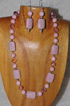 +MBASS #0003-0207  "Pink Bead Necklace & Earring Set"