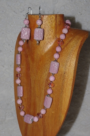 +MBASS #0003-0207  "Pink Bead Necklace & Earring Set"