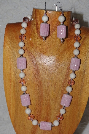 +MBASS #0003-213  "Pink & White Bead Necklace & Earring Set"