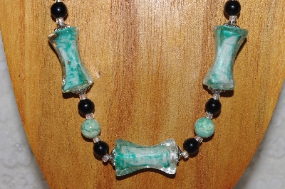 +MBASS #0003-0048  "Green & Black Bead Necklace & Earring Set"