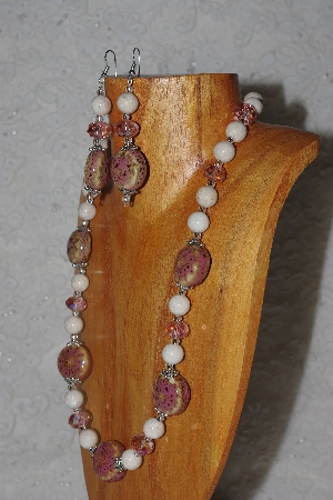 +MBAHB #58-0016  "Pink & White Bead Necklace & Earring Set"