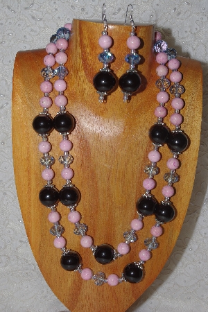 +MBAHB #58-0155  "Black,Pink & Blue Bead Necklace & Earring Set"