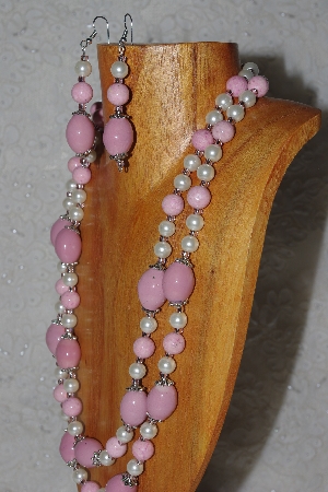 +MBAHB #58-0203  "Pink & White Bead Necklace & Earring Set"