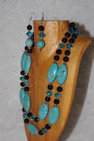 +MBAHB #58-0212  "Blue & Black Bead Necklace & Earring Set"