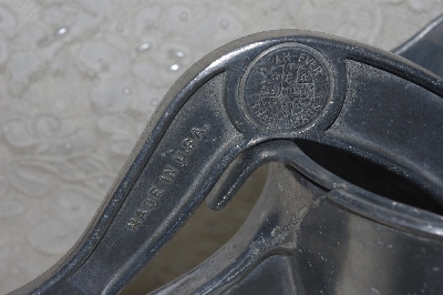 +MBAVG #101-0082  "Vintage Wear-Ever Aluminum Hand Press"