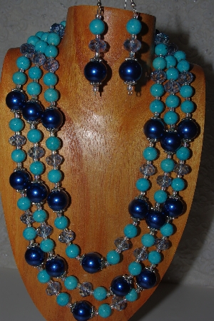 +MBAMG #100-0149  "Blue Bead Necklace & Earring Set"