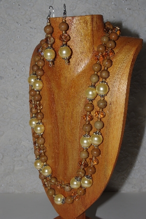 +MBAMG #100-0293  "Gold Bead Necklace & Earring Set"