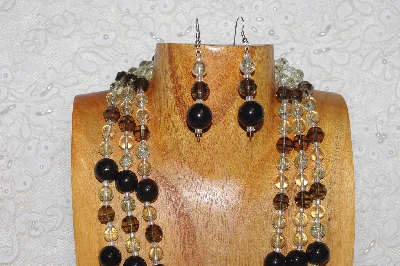 +MBAHB #033-0129  "Black Porcelain & Mixed Bead Necklace & Earring Set"