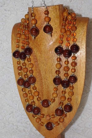 +MBAHB #033-0103  "Brown Porcelain & Mixed Bead Necklace & Earring Set"