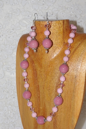 +MBAHB #033-274  "Pink Porcelain & Mixed Bead Necklace & Earring Set"