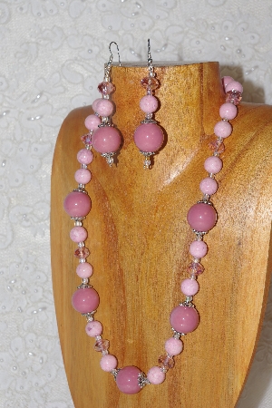 +MBAHB #033-274  "Pink Porcelain & Mixed Bead Necklace & Earring Set"
