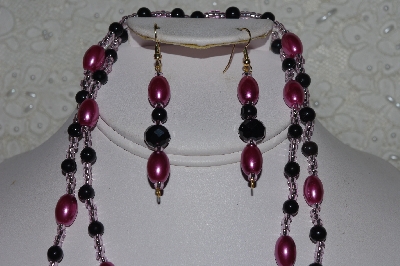 +MBAEG #001-0176  "Pink & Black"