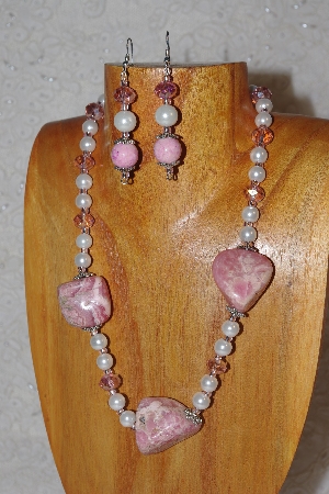 +MBCH #01-009  "Pink & White"