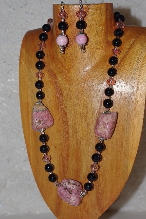 +MBACH #01-0025  "Pink & Black"