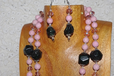 +MBAHB #18-0019  "Pink & Black/Green"