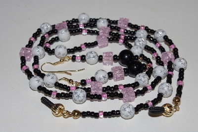 +MBAEG #0015-0152  "Black,Pink & White"