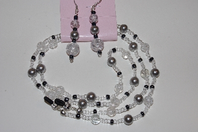 +MBAEG #0016-0068  "Grey & Clear"