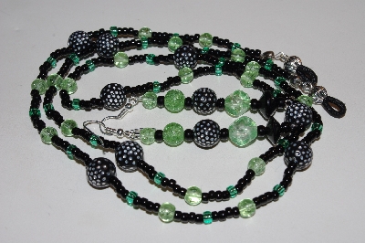 +MBAEG #0016-0034  "Green & Black"