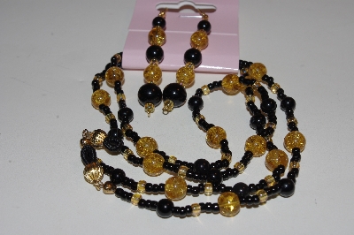 +MBAEG #0017-0070  "Black & Gold"